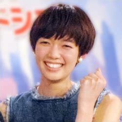 佐藤 栞里 水着|佐藤栞里、前屈み“美バスト渓谷”披露に「希少だった水 .